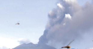 Gunung Raung di Jawa Timur Erupsi, Kolom Abu Capai Ketinggian 2.000 Meter