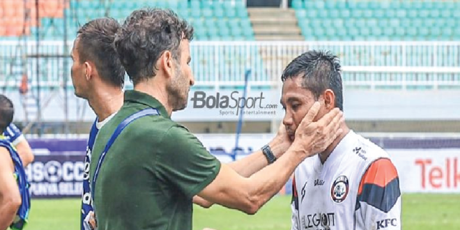 RESMI: Persik Kediri Lepas Evan Dimas Setelah Hanya Bermain 22 Menit, Penampilan Tersedikit Eks Kapten Timnas Indonesia