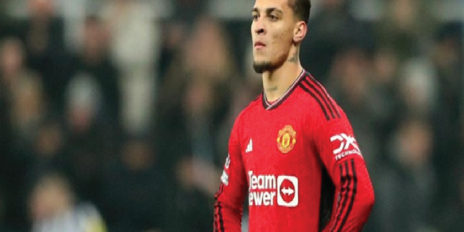 Kronologi Kartu Merah: Antony Dikartu Merah karena Terlalu Agresif di Laga Real Betis