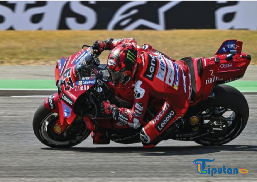 Bagnaia Kesal Hanya Bisa Menonton Duel Marquez Bersaudara