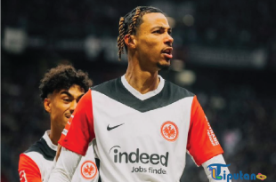 Bersaing dengan MU, Arsenal Bidik Striker Bundesliga Ini