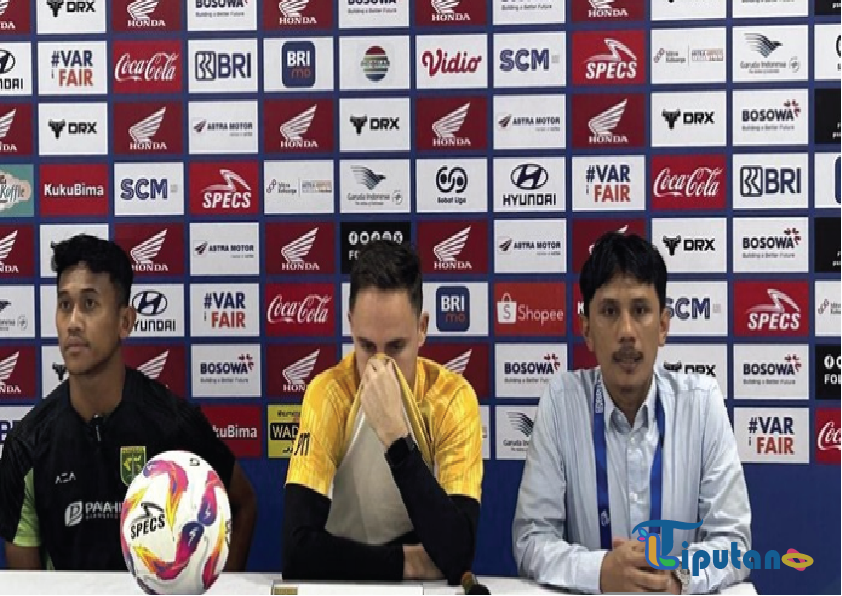 Paul Munster Dihujani Kritik Netizen Usai Tutup Hidung di Stadion PSM