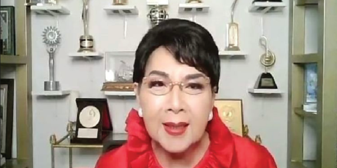 Perjalanan Karier Titiek Puspa: Dari Juara Kontes Bintang Radio hingga Legenda Musik