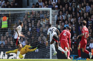Babak Pertama, Fulham Bantai Liverpool 3-1