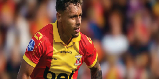 Dean James Raih Gelar Juara KNVB Cup Bersama Go Ahead Eagles