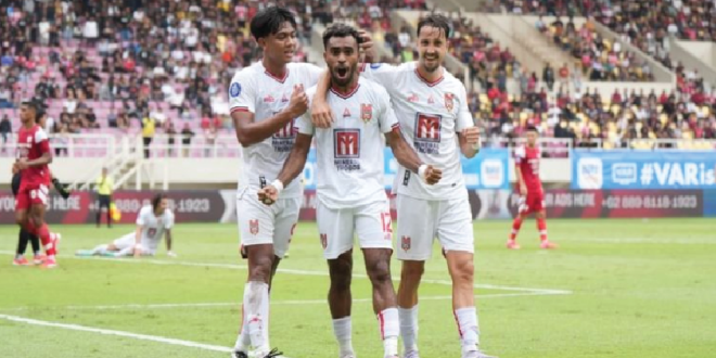 Egy Tampil Gemilang, Yakob Sayuri Terus Berusaha Curi Perhatian Patrick Kluivert