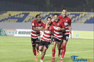 Hasil Arema FC vs Madura United: Menang Tipis 1-0, Sape Kerrab Menjauh dari Zona Degradasi