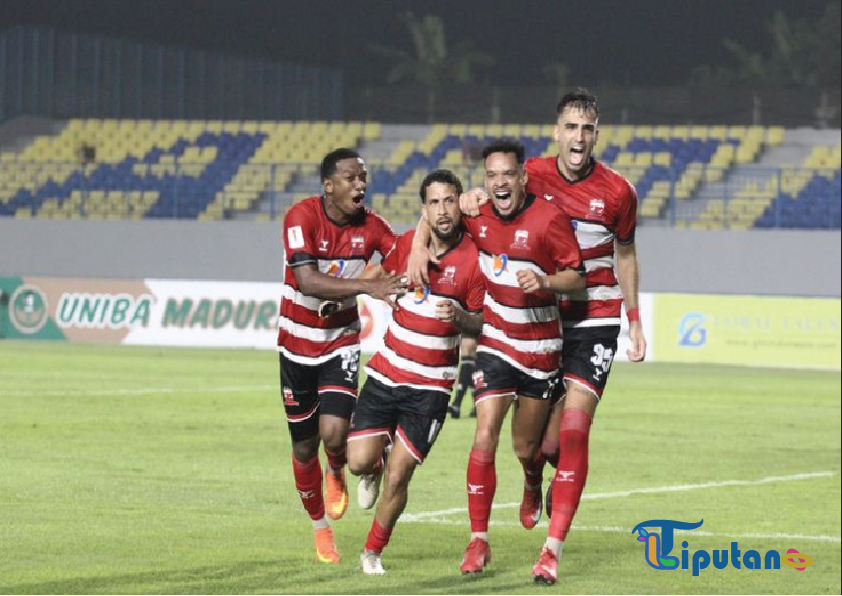 Hasil Arema FC vs Madura United: Menang Tipis 1-0, Sape Kerrab Menjauh dari Zona Degradasi