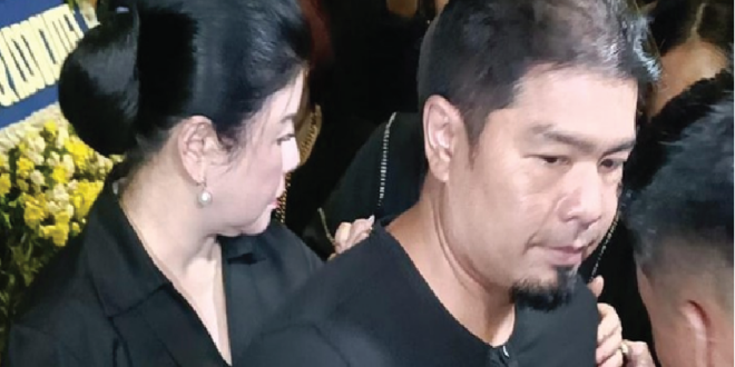 Kerabat Datangi Rumah Duka Hotma Sitompul: Hadir Desiree Tarigan hingga Bams eks SamsonS