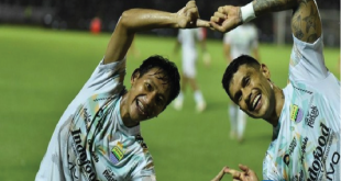 Persib di Puncak, PSS Terpuruk: Maung Bandung Tampil Tanpa Ampun