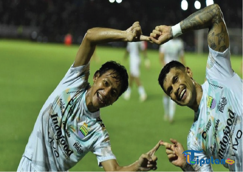 Persib di Puncak, PSS Terpuruk: Maung Bandung Tampil Tanpa Ampun