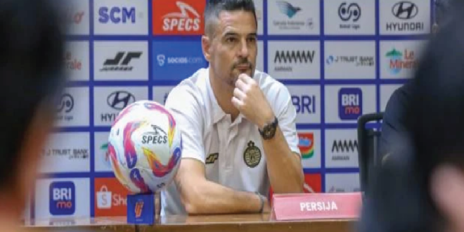 Persija Dikejutkan Kekalahan 2-0 dari Semen Padang di Kandang, Carlos Pena Sangat Kecewa
