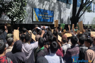 Warga Antre Sejak Subuh untuk Jadi Petugas Kebersihan dengan Gaji Rp5,3 Juta