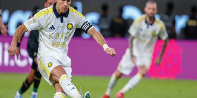Cristiano Ronaldo Gagal Penalti Perdana di Liga Saudi, Minta Maaf dan Tebus di Menit ke-97