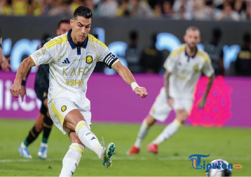 Cristiano Ronaldo Gagal Penalti Perdana di Liga Saudi, Minta Maaf dan Tebus di Menit ke-97