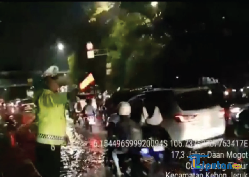 Genangan di Jalan Daan Mogot Akibat Hujan Deras Mulai Surut Secara Bertahap