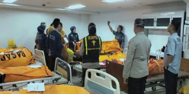 Tiga dari 12 Jenazah Korban Kecelakaan Bus Diberikan kepada Keluarga