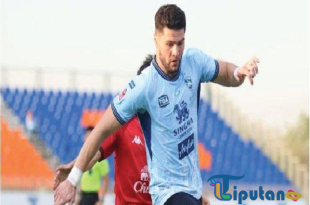 Bek Baru Persib Bandung Bakal Diperkenalkan Lewat Poster Truk yang Akan Berkeliling Kota