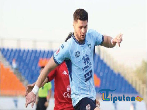 Bek Baru Persib Bandung Bakal Diperkenalkan Lewat Poster Truk yang Akan Berkeliling Kota