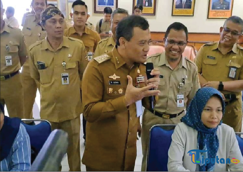 Luthfi Ingatkan Larangan Jastip Siswa Baru, ASN Nakal Terancam Sanksi Tegas