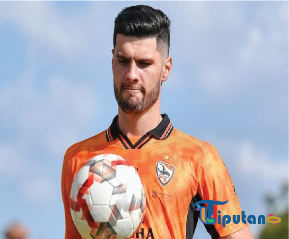 Persib Bandung Resmi Rekrut Alfeandra Dewangga dan Julio Cesar untuk Perkuat Skuad Musim Ini