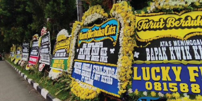 Karangan Bunga Mengalir ke Rumah Duka Kwik Kian Gie: Tanda Cinta dan Penghormatan Terakhir