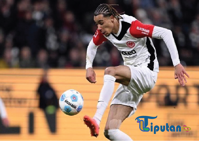 Misi Balas Dendam! Liverpool Siap Bajak Mantan Striker PSG dari Incaran Newcastle