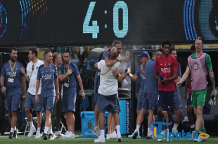 PSG Bungkam Madrid, Luis Enrique Kebanjiran Pesan dari Fans Barcelona
