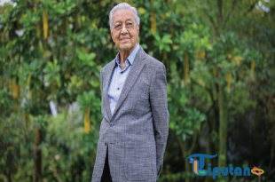 Seratus Tahun Mahathir Mohamad: Jejak Pemimpin dan Pejuang yang Pantang Mundur