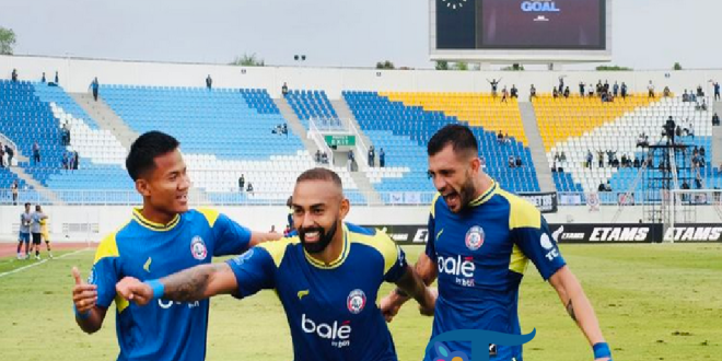 Arema FC Tundukkan Bhayangkara FC 2-1 Berkat Brace Dalberto