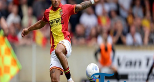Go Ahead Eagles Tahan Imbang Ajax 2-2, Dean James Tampil Sebagai Starter