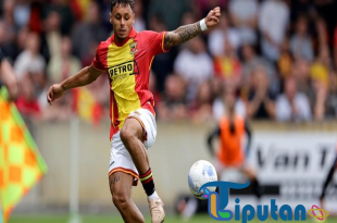 Go Ahead Eagles Tahan Imbang Ajax 2-2, Dean James Tampil Sebagai Starter