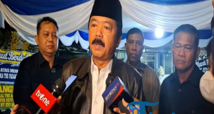Hadi Tjahjanto Terpukul Kabar Gugurnya Marsma Fajar Saat Melayat ke Rumah Duka