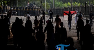 Kericuhan Demo 25 Agustus: Kendaraan Terbakar, Pos Polisi Rusak Parah