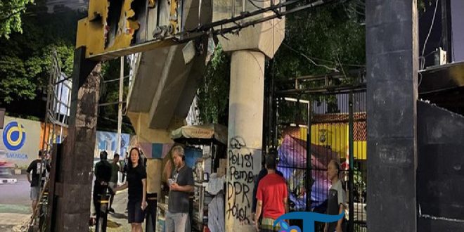 Kericuhan Warnai Jatinegara: Kondisi Terkini di Sekitar Polsek Mulai Kondusif