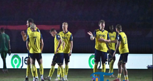 Oxford United Dibantai Brighton 0-6: Tim Ole Romeny dan Marselino Terpuruk di Piala Liga