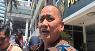 Riza Chalid Masih Buron, Kejagung Sita Rumah Mewahnya di Rancamaya