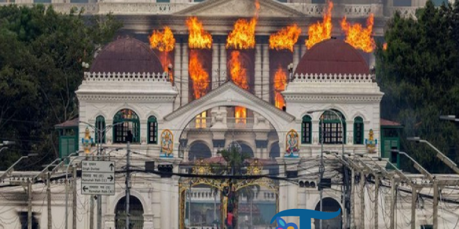 Krisis Nepal Memuncak: Gedung Parlemen Dibakar, Menteri Jadi Sasaran