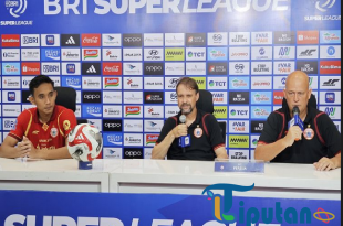 Rizky Ridho Soroti Kondisi Rumput JIS Usai Persija Ditahan Imbang