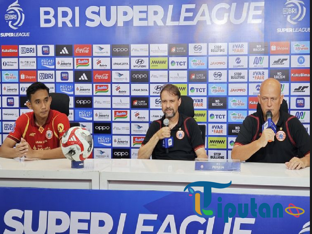 Rizky Ridho Soroti Kondisi Rumput JIS Usai Persija Ditahan Imbang