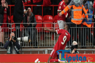 Setelah Cetak Gol Perdana, Apakah Isak Akan Kembali Jadi Starter Lawan Crystal Palace?