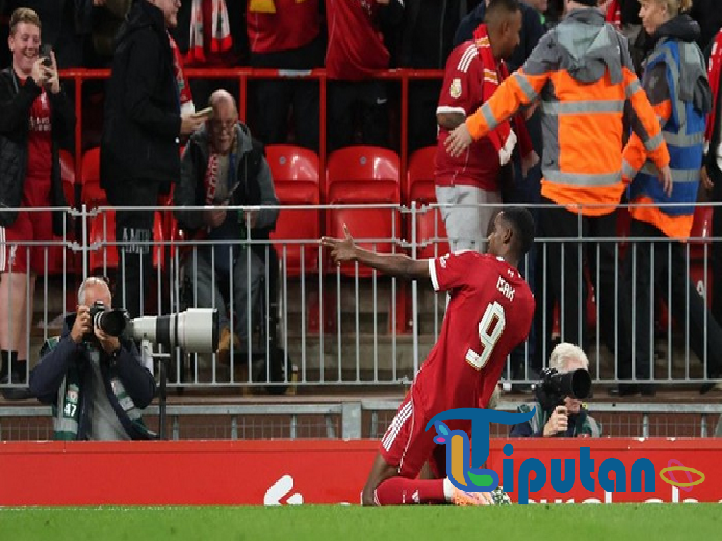 Setelah Cetak Gol Perdana, Apakah Isak Akan Kembali Jadi Starter Lawan Crystal Palace?