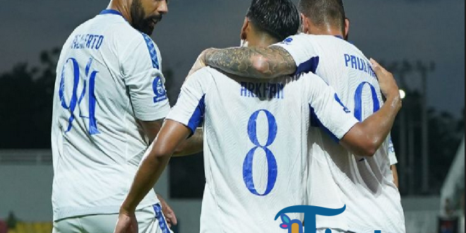 Arema FC Bangkit dan Taklukkan PSM Makassar 2-1