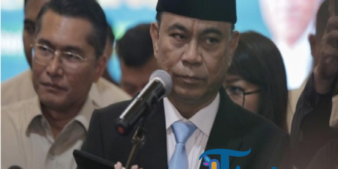 Budi Arie Ungkap Jokowi Tunjukkan Ijazah kepada Relawan Projo