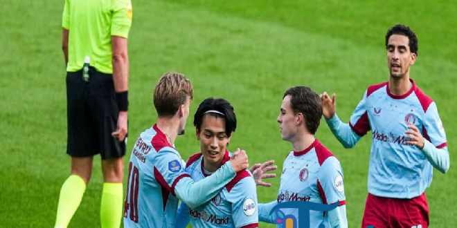 Feyenoord Hancurkan Heracles 7-0 di Kandang Lawan