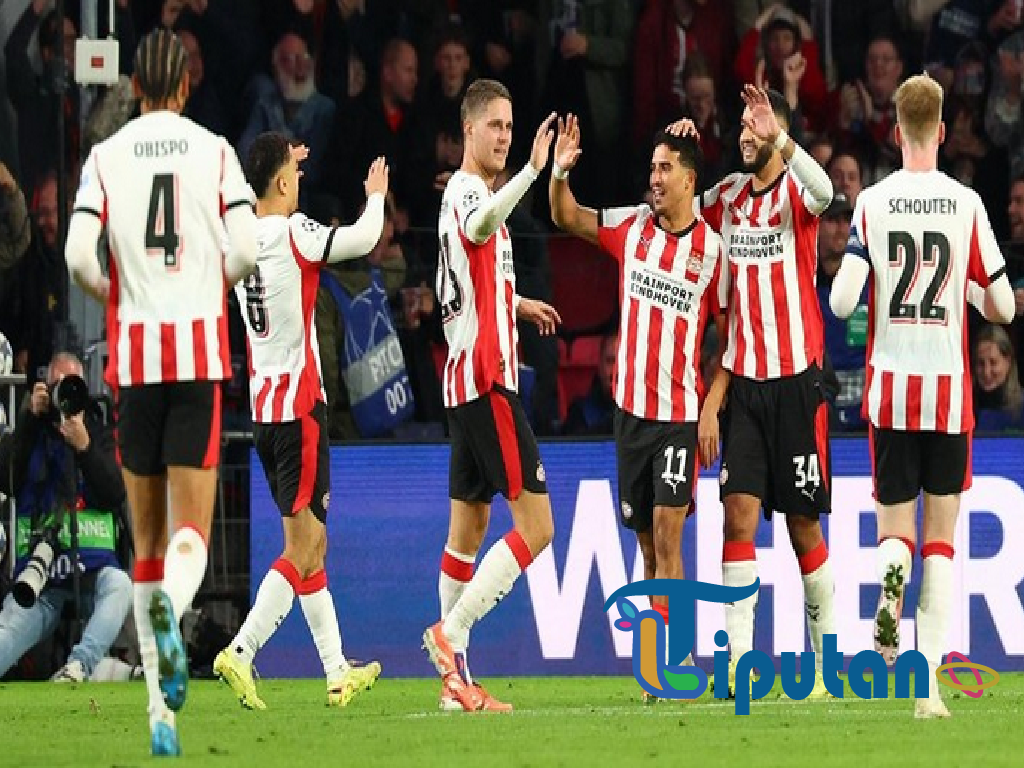 Hasil Liga Champions: PSV Lumat Napoli dengan Skor 6-2