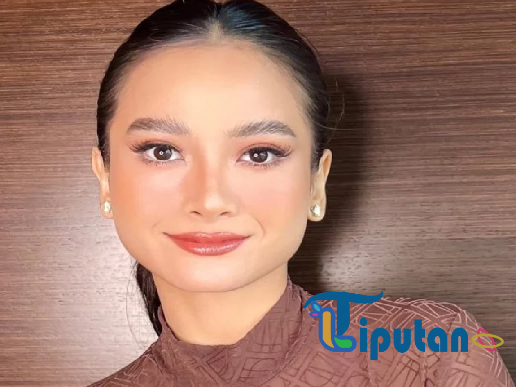 Kisah Mengharukan Acha Septriasa Jalani Sidang Cerai Seorang Diri di Pengadilan Agama