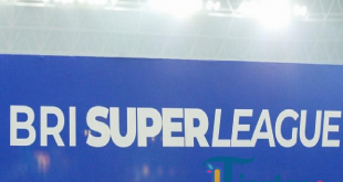 Arema FC Tundukkan Semen Padang 2-1, Singo Edan Amankan Tiga Poin Krusial