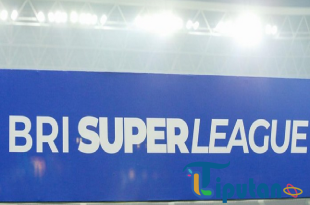 Arema FC Tundukkan Semen Padang 2-1, Singo Edan Amankan Tiga Poin Krusial