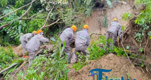 Brimob Polda Sumut Berhasil Pulihkan Akses Jalan Sibolga–Padangsidimpuan Pasca Longsor